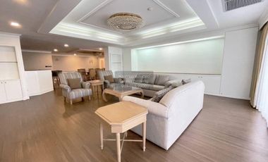 For rent 4 bedrooms condo in Watthana, Bangkok