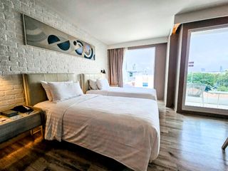 For rent studio condo in Yan Nawa, Bangkok