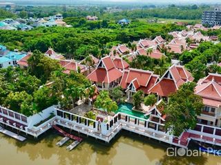 Haus zum Kauf mit 5 Zimmer in Na Jomtien, Pattaya