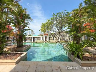 Haus zum Kauf mit 5 Zimmer in Na Jomtien, Pattaya