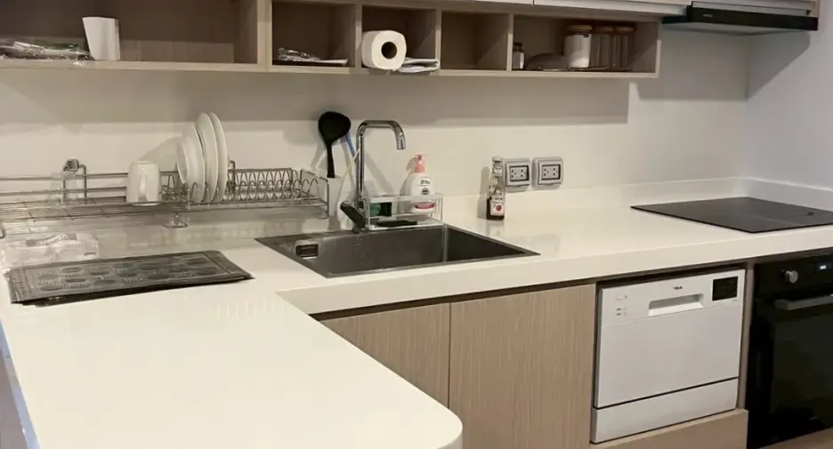 For rent 2 bedrooms condo in Yan Nawa, Bangkok