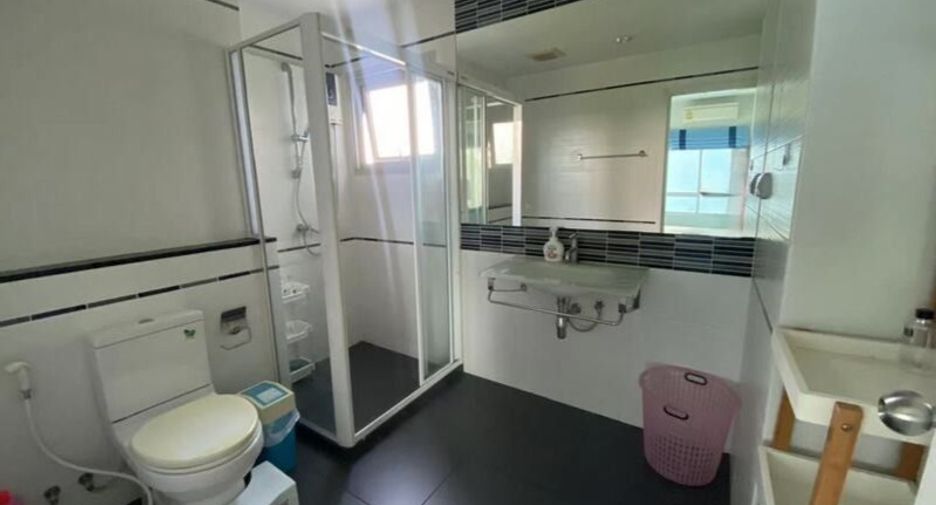 For sale 1 bed condo in Central Pattaya, Pattaya