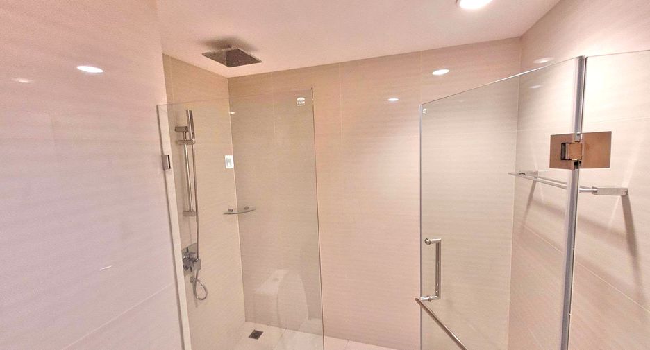 Wohnung zur Miete mit 1 Zimmer in Pathum Wan, Bangkok