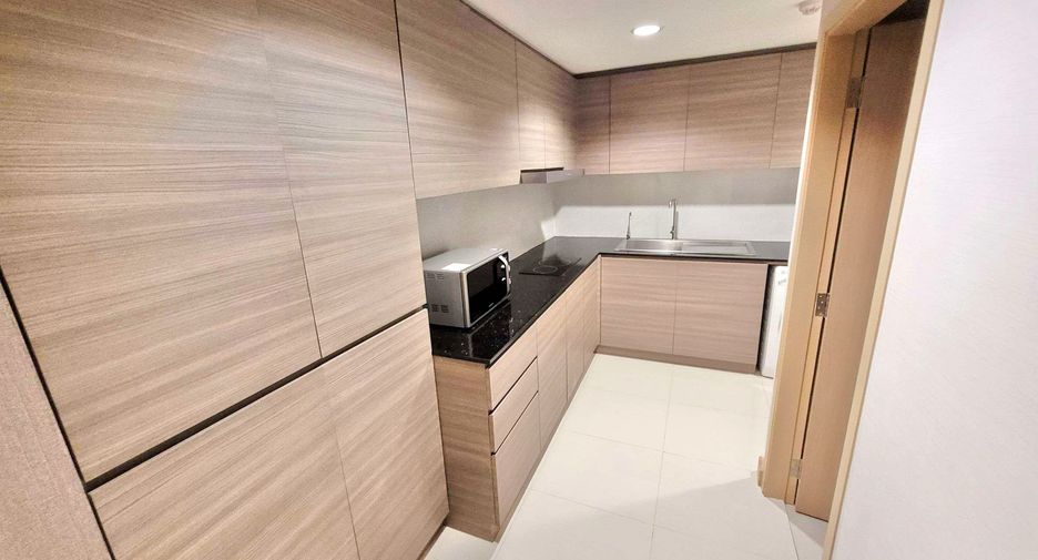 Wohnung zur Miete mit 1 Zimmer in Pathum Wan, Bangkok