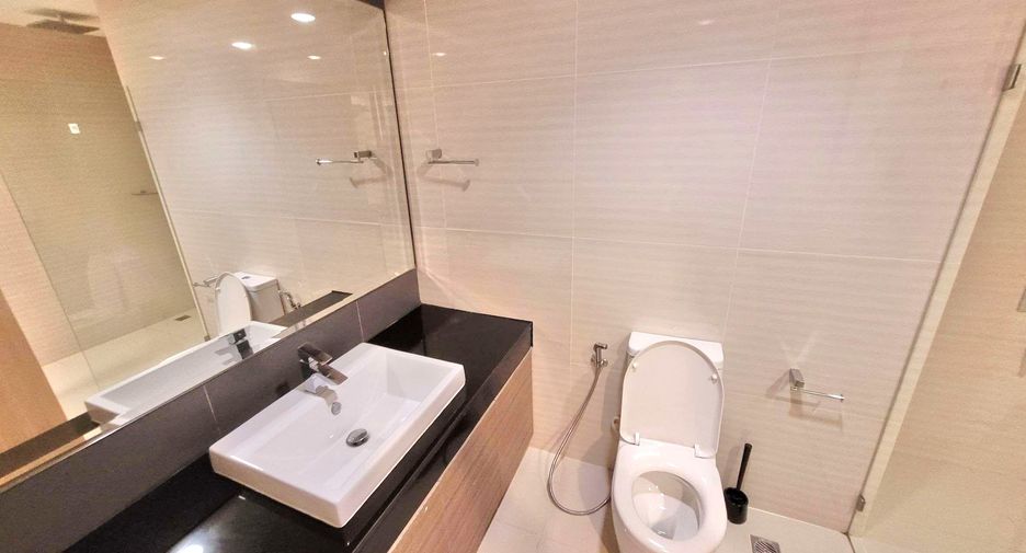 Wohnung zur Miete mit 1 Zimmer in Pathum Wan, Bangkok