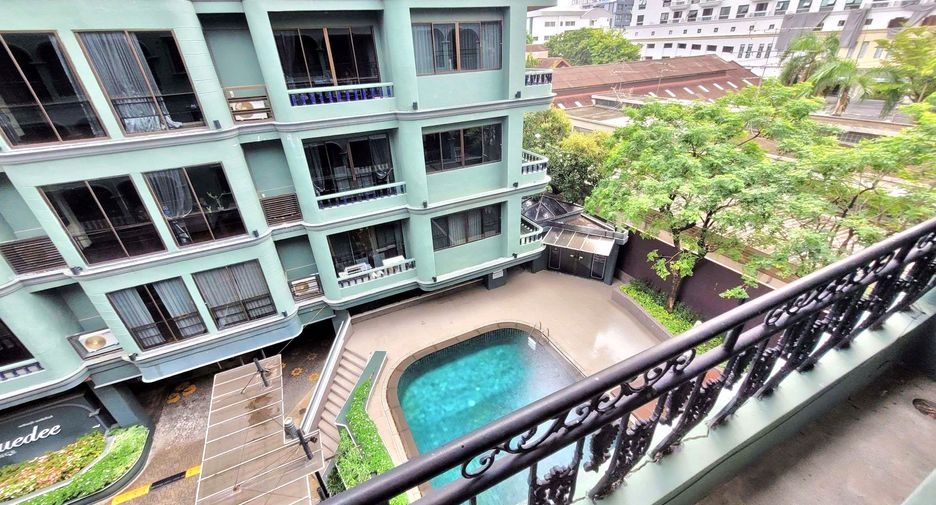 Wohnung zur Miete mit 1 Zimmer in Pathum Wan, Bangkok