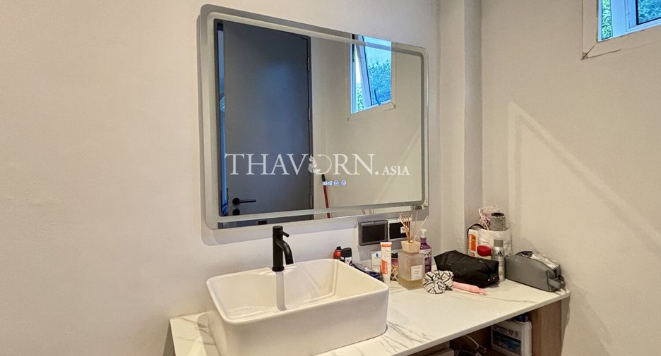 Haus zum Kauf mit 4 Zimmer in Sattahip, Chonburi