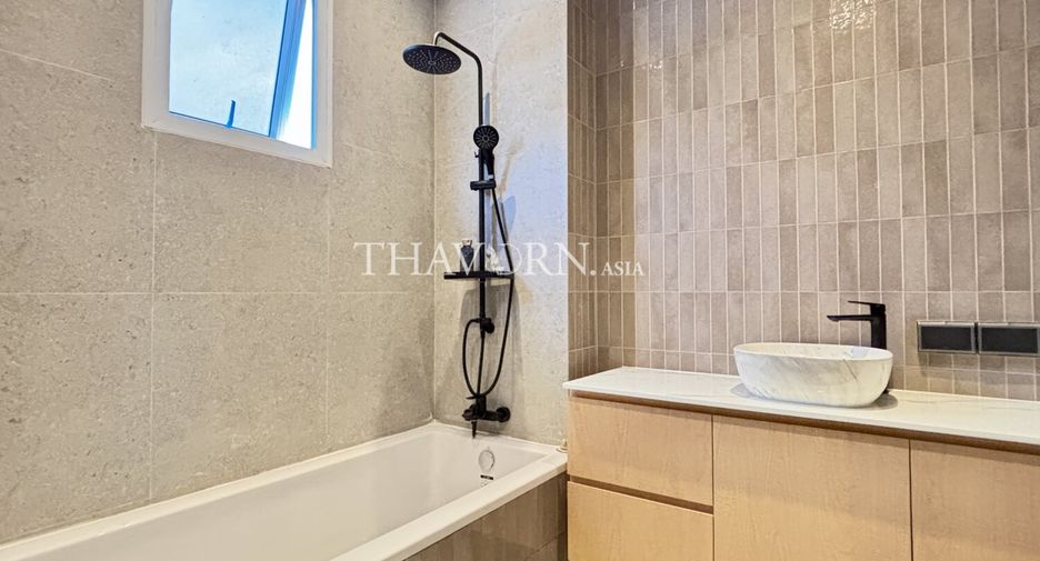 Haus zum Kauf mit 4 Zimmer in Sattahip, Chonburi