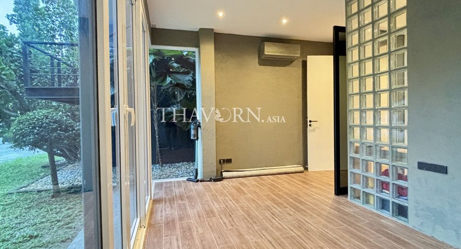 Haus zum Kauf mit 4 Zimmer in Sattahip, Chonburi