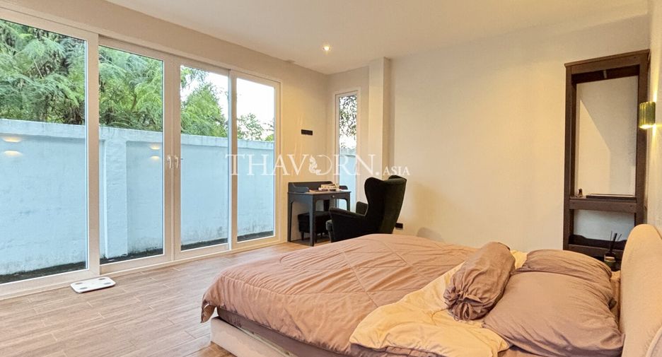 Haus zum Kauf mit 4 Zimmer in Sattahip, Chonburi