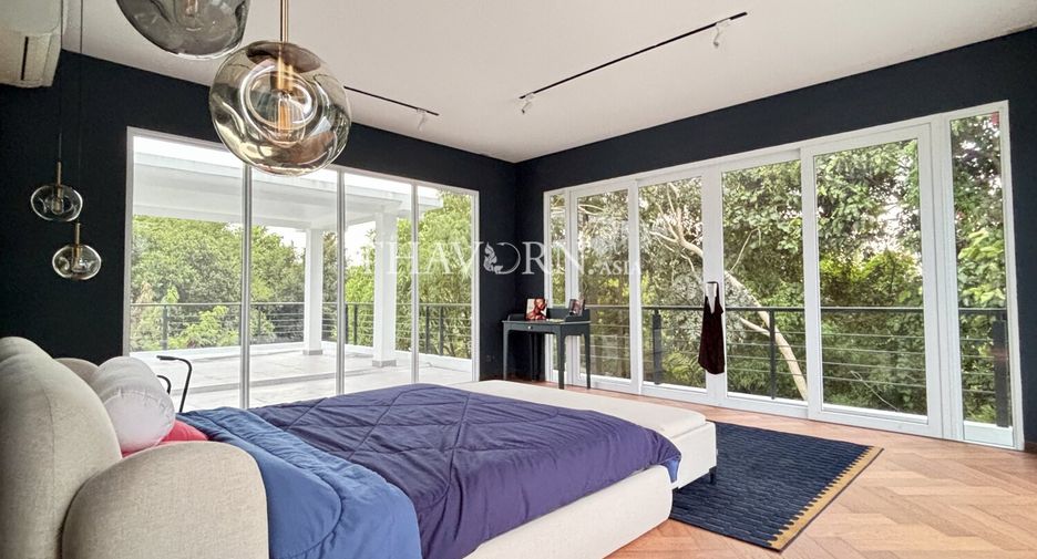 Haus zum Kauf mit 4 Zimmer in Sattahip, Chonburi