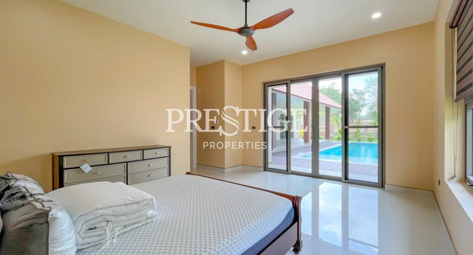 Casa en venta de 4 habitaciones en Bang Lamung, Chonburi