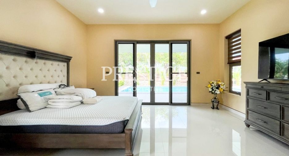 Casa en venta de 4 habitaciones en Bang Lamung, Chonburi