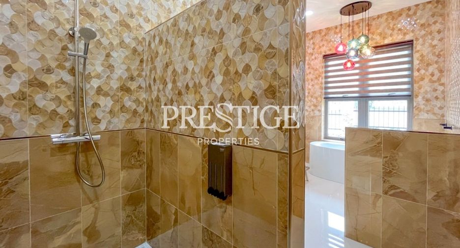 Casa en venta de 4 habitaciones en Bang Lamung, Chonburi