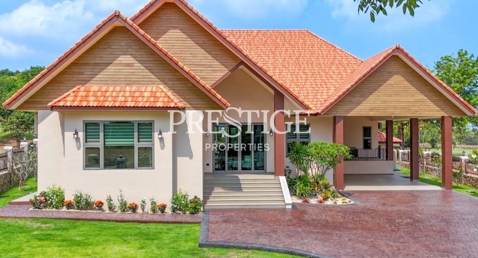 Casa en venta de 4 habitaciones en Bang Lamung, Chonburi
