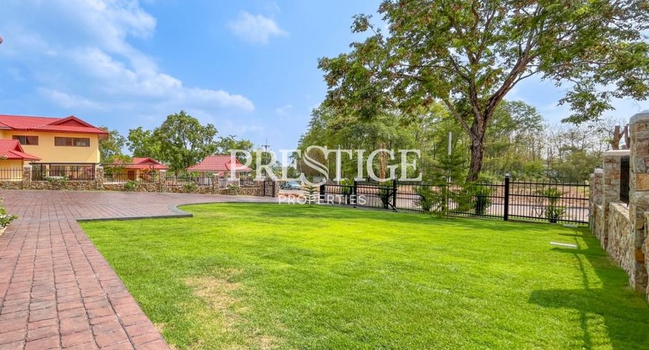 Casa en venta de 4 habitaciones en Bang Lamung, Chonburi