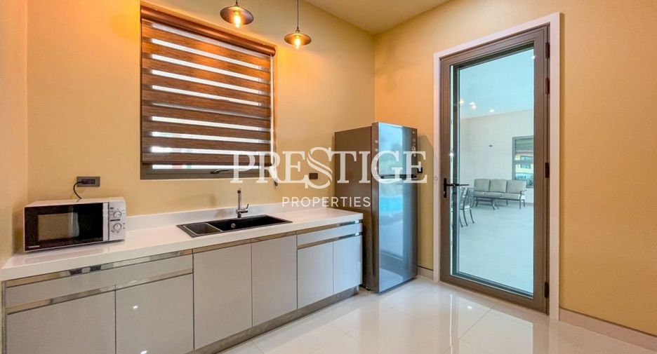 Casa en venta de 4 habitaciones en Bang Lamung, Chonburi