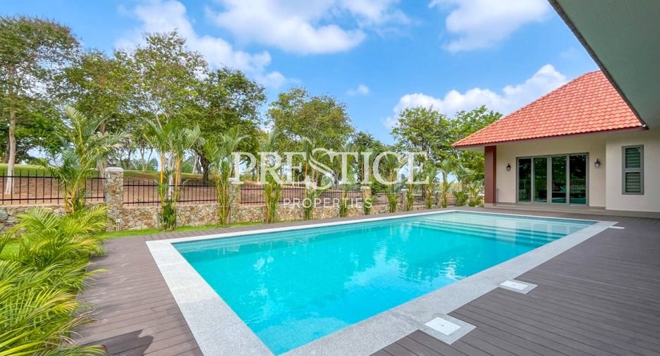 Casa en venta de 4 habitaciones en Bang Lamung, Chonburi