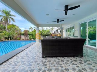 For rent and for sale 3 bedrooms house in Bang Lamung, Chonburi