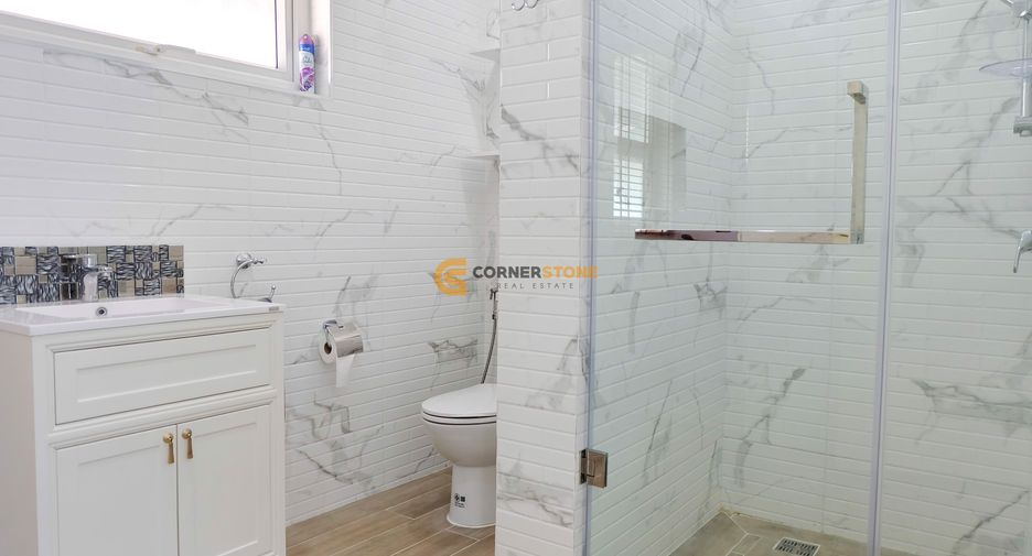 For rent and for sale 3 bedrooms house in Bang Lamung, Chonburi