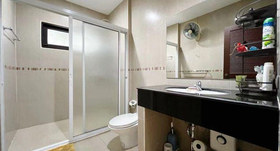 For sale 3 bedrooms house in Sattahip, Chonburi