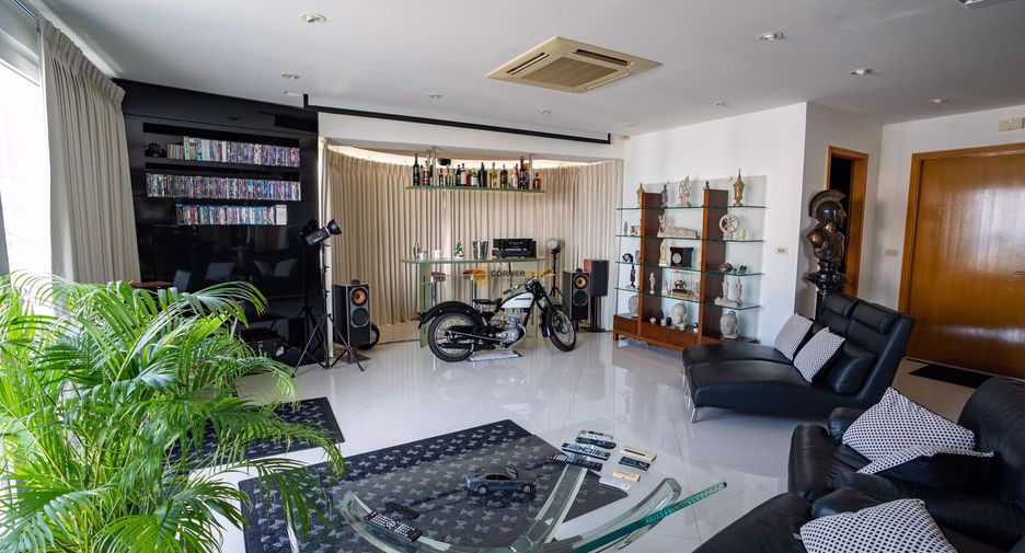 For sale 2 bedrooms condo in Bang Lamung, Chonburi