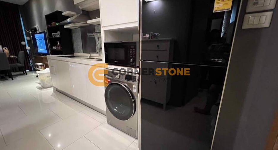 For sale 2 ベッドルーム condo in Bang Lamung, Chonburi