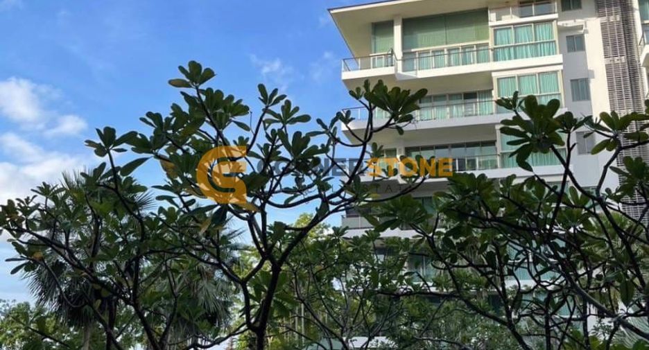 For sale 2 ベッドルーム condo in Bang Lamung, Chonburi