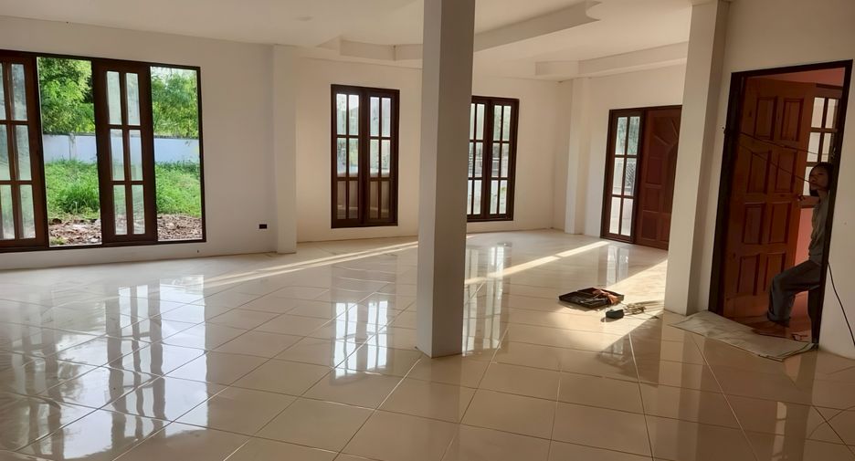 For sale 3 ベッドルーム house in Bang Lamung, Chonburi