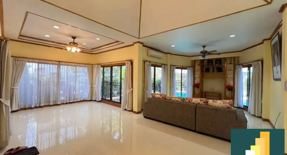 For rent and for sale 4 bedrooms house in Bang Lamung, Chonburi