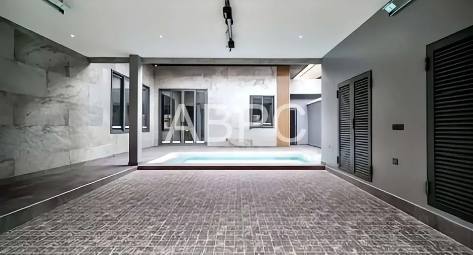 For rent 4 bedrooms house in East Pattaya, Pattaya