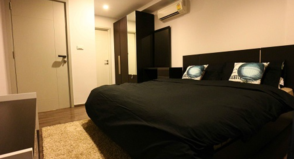 For sale 1 bed condo in Phra Khanong, Bangkok