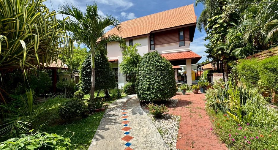 For sale 3 bedrooms house in Bang Lamung, Chonburi