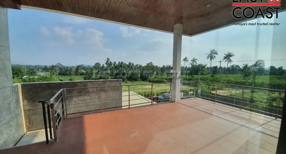 For rent and for sale 3 bedrooms house in Bang Lamung, Chonburi