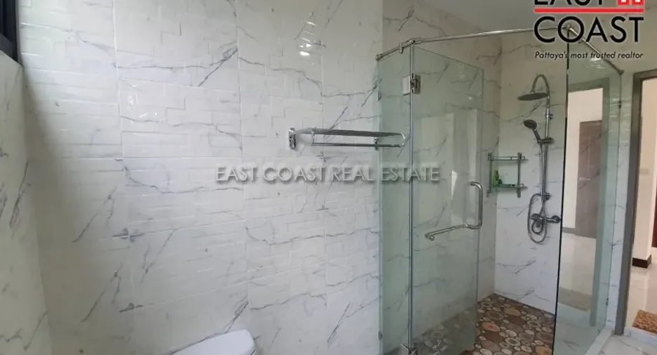 For rent and for sale 3 bedrooms house in Bang Lamung, Chonburi