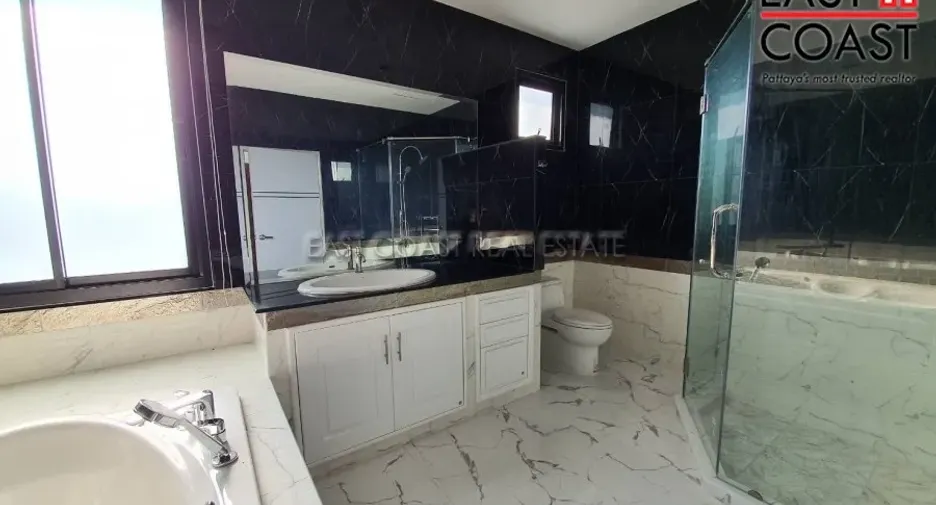 For rent and for sale 3 bedrooms house in Bang Lamung, Chonburi