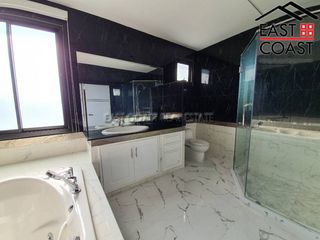 Casa en venta y en alquiler de 3 habitaciones en Bang Lamung, Chonburi