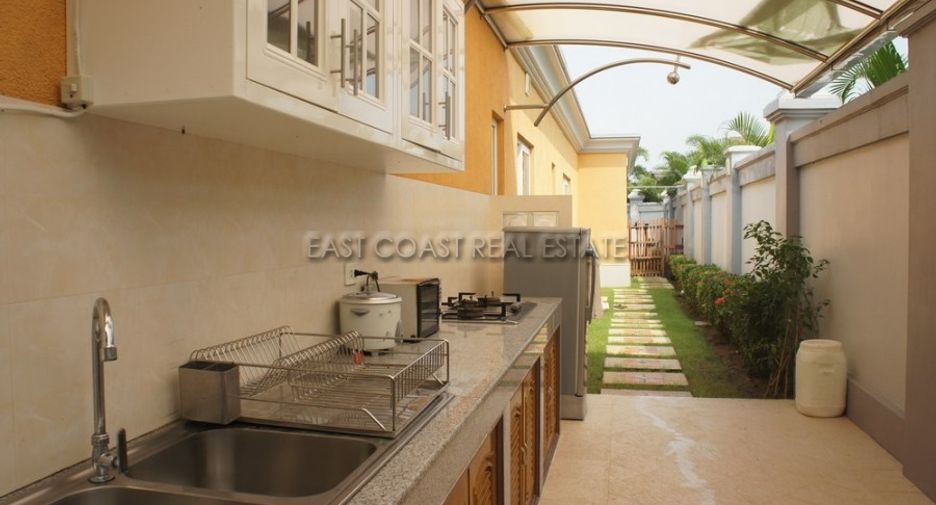 Haus zur Miete mit 3 Zimmer in Bang Lamung, Chonburi