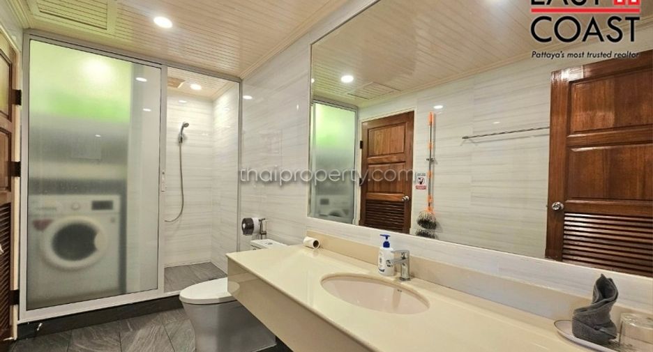 For rent 3 bedrooms condo in Bang Lamung, Chonburi