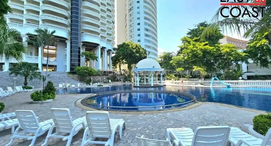 For rent 3 bedrooms condo in Bang Lamung, Chonburi