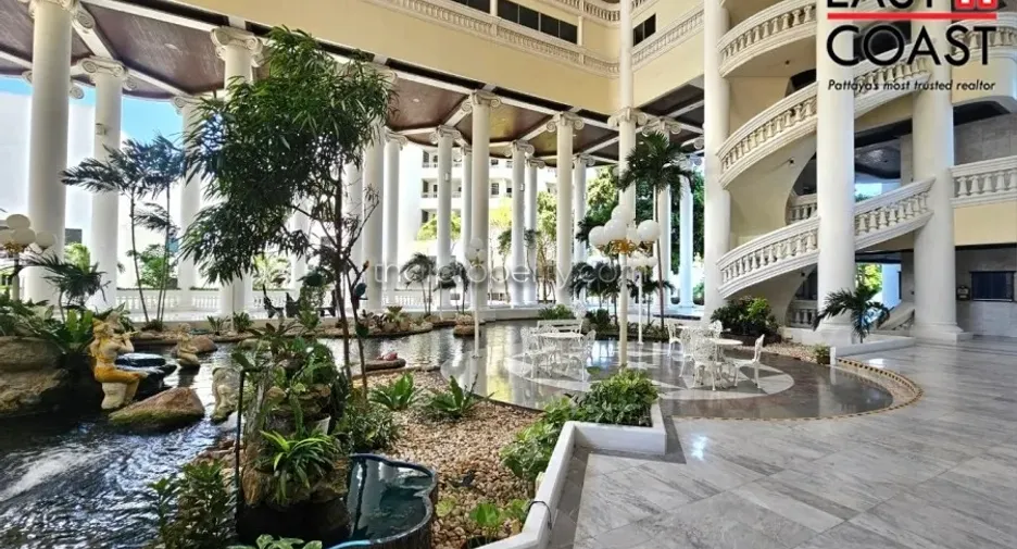 For rent 3 bedrooms condo in Bang Lamung, Chonburi