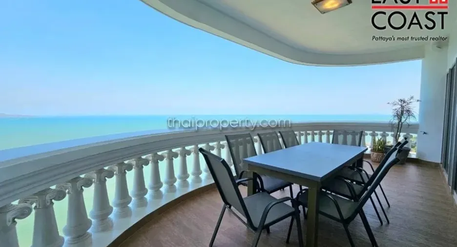 For rent 3 bedrooms condo in Bang Lamung, Chonburi