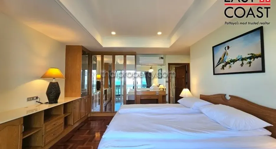 For rent 3 bedrooms condo in Bang Lamung, Chonburi