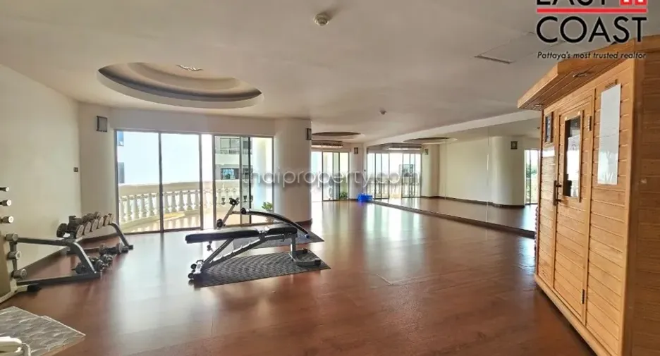 For rent 3 bedrooms condo in Bang Lamung, Chonburi