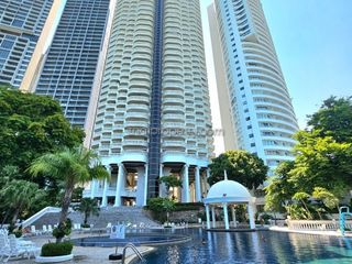 For rent 3 bedrooms condo in Bang Lamung, Chonburi
