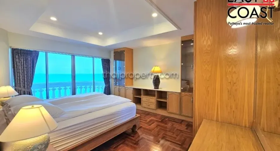 For rent 3 bedrooms condo in Bang Lamung, Chonburi