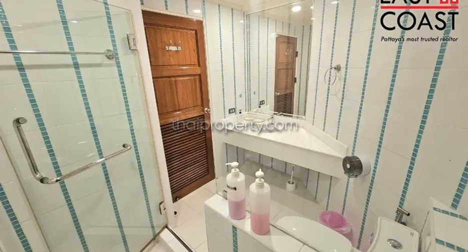For rent 3 bedrooms condo in Bang Lamung, Chonburi