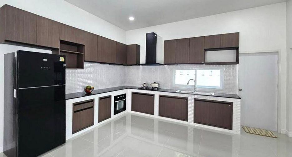 Haus zum Kauf mit 3 Zimmer in Bang Lamung, Chonburi