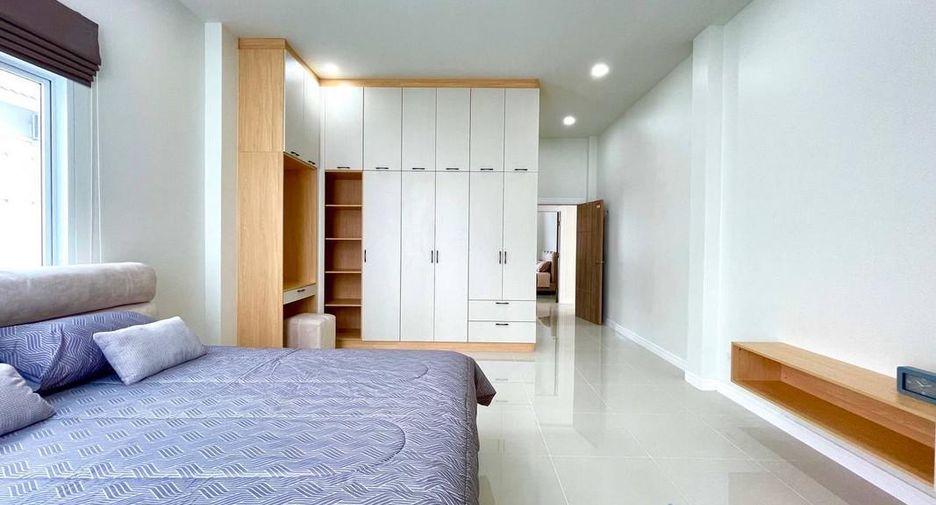 Haus zum Kauf mit 3 Zimmer in Bang Lamung, Chonburi