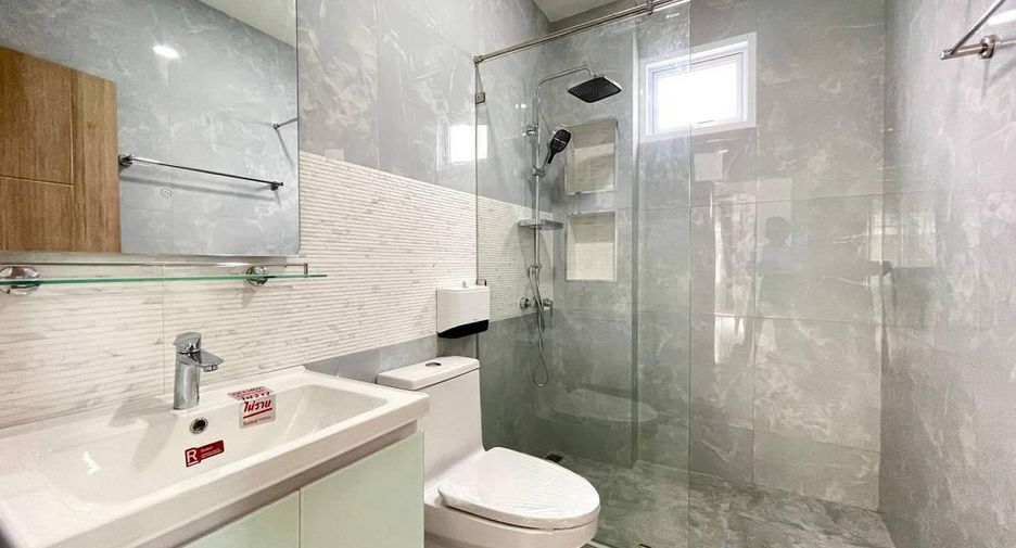 Haus zum Kauf mit 3 Zimmer in Bang Lamung, Chonburi